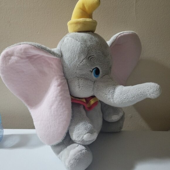 Disney Dumbo Plush - Picture 4 of 6